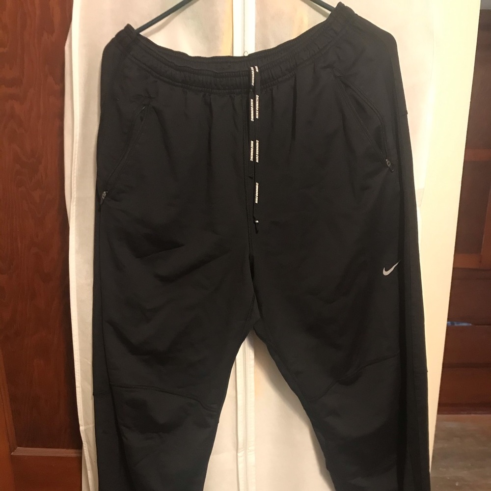 NIKE SWEATPANTS